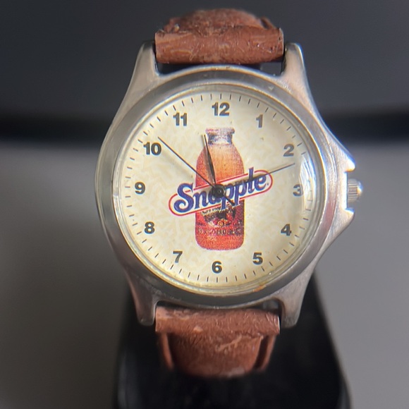 Vintage Snapple Watch - Picture 13 of 14
